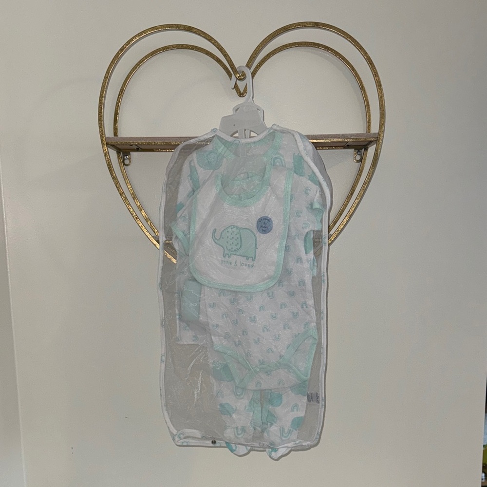 Giftable Matching set 6-9mo Baby Elephant Print